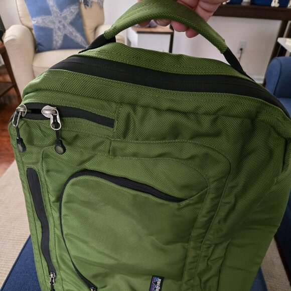 Used Green Patagonia Carry-on/Weekender bag MCL - Picture 2 of 16